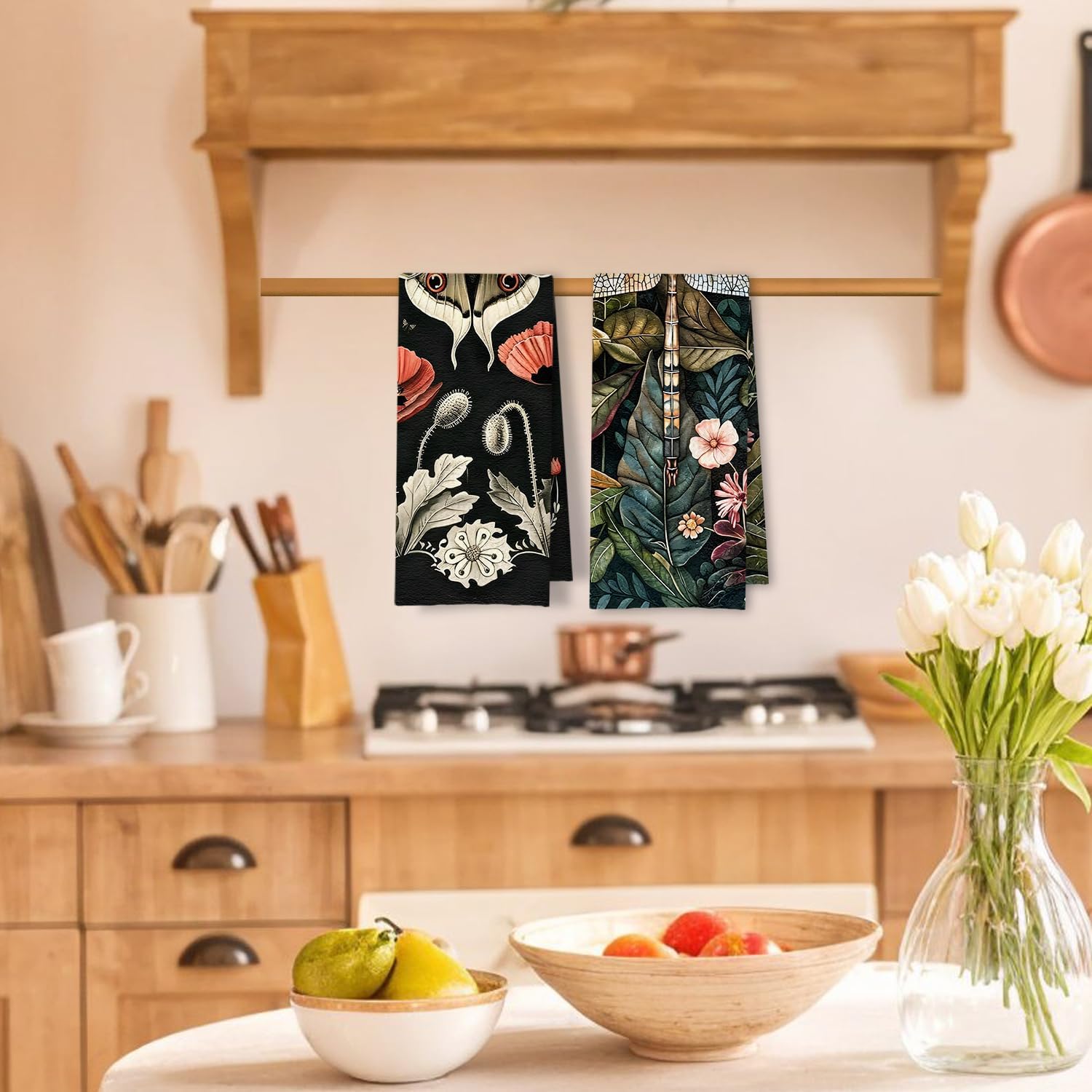 Vintage Butterfly & Floral Printed Kitchen Towel 24x16 Inch — 100% Polyester, Quick Dry, Fade Resistant, Machine Washable Multi-Purpose Dish Towel/Hand Towel/Tea Towel for Home Decor